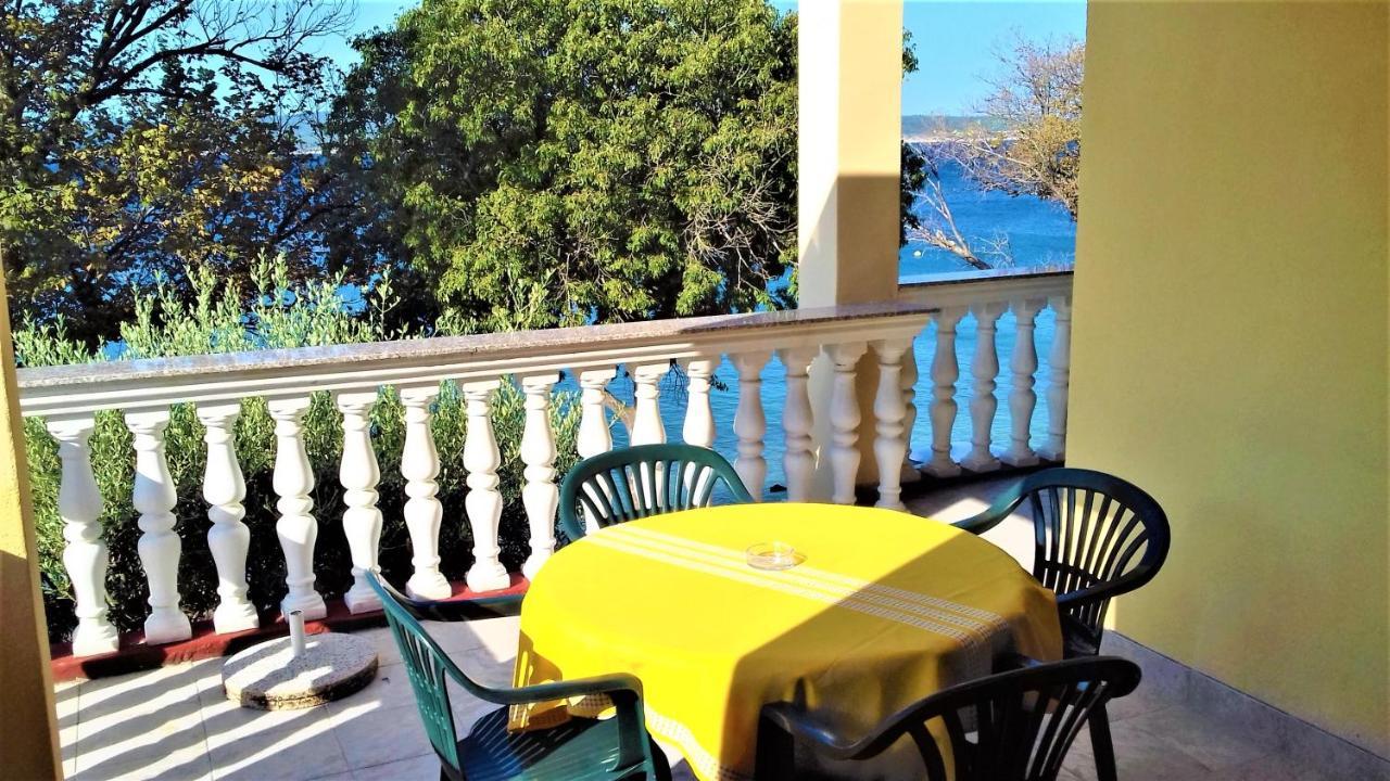 Branko Fabijanic Front Row By The Sea Apartment Селце Екстериор снимка