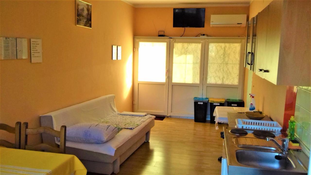 Branko Fabijanic Front Row By The Sea Apartment Селце Екстериор снимка