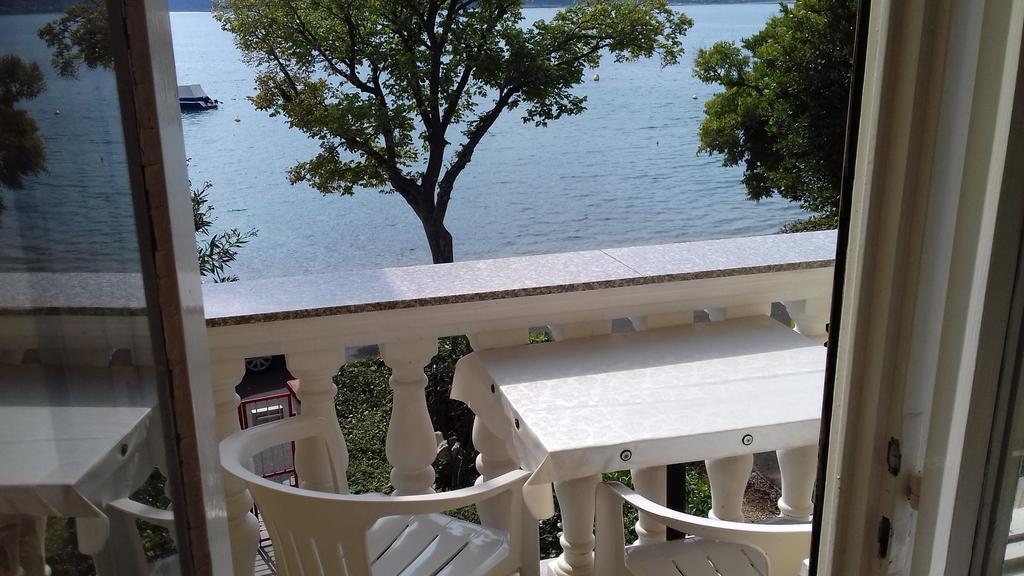 Branko Fabijanic Front Row By The Sea Apartment Селце Екстериор снимка